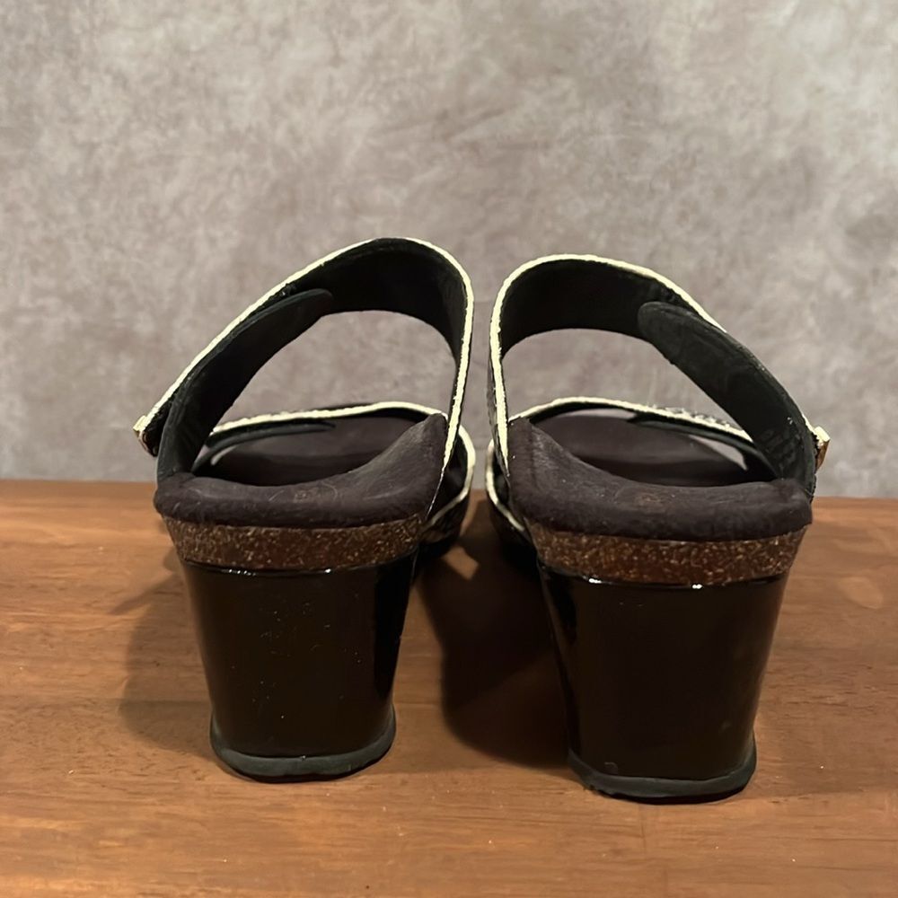 Aetrex black white spotted leather two strap wedge sandal size 39 / 8.5 - Picture 6 of 10